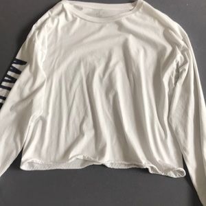 Cropped long sleeved white t-shirt